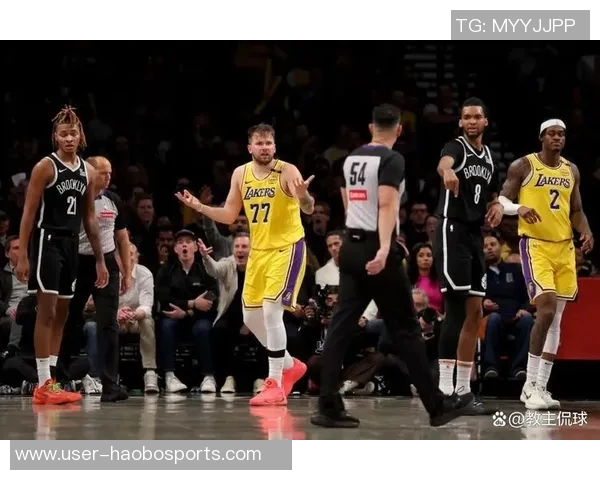 东契奇与里夫斯联手创造罚球新纪录湖人比赛表现令人失望 东契奇与里夫斯联手创造罚球新纪录湖人比赛表现令人失望